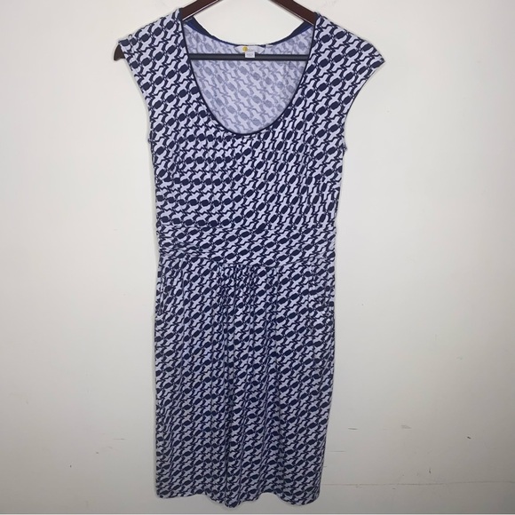 Boden Dresses & Skirts - Boden Navy and White Dove Print Size 6R Midi Soft Short Sleeve Dress
